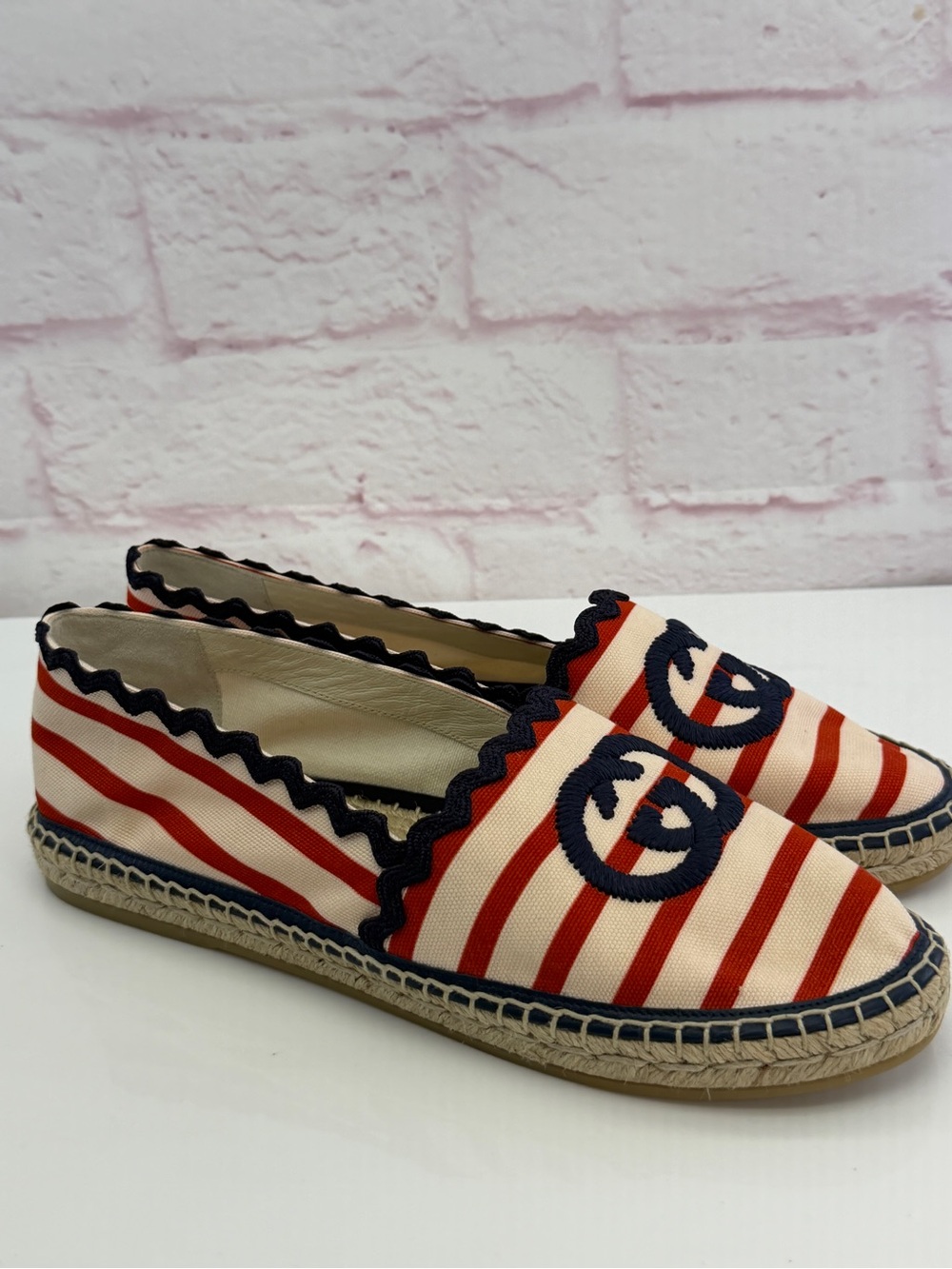 Gucci Cotton Gg Striped Red and Cream Espadrille Slip-On Shoes NEW